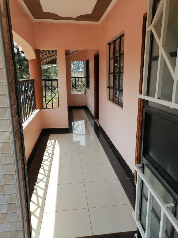 Easy Sleep Guesthouse Kitale Buitenkant foto