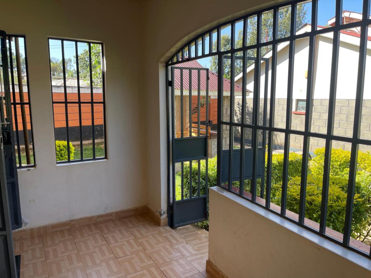 Easy Sleep Guesthouse Kitale Buitenkant foto